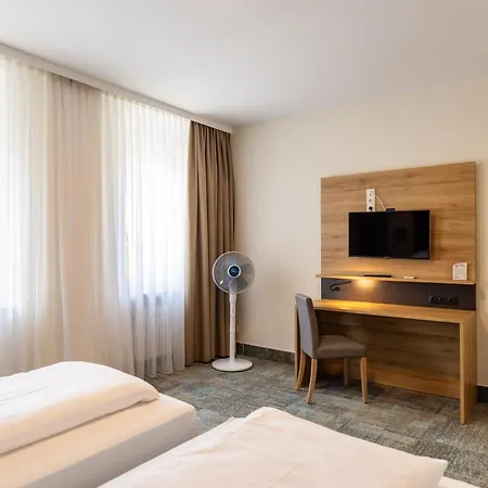Lenz Hotell 3*