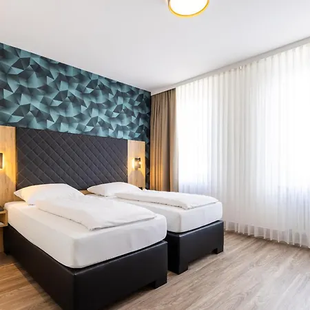 ホテル Lenz Ohg 3*